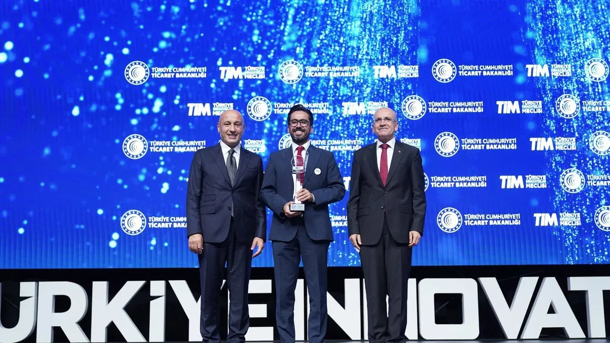 İnovaLİG ödül töreninde Dof Robotics'e ödül