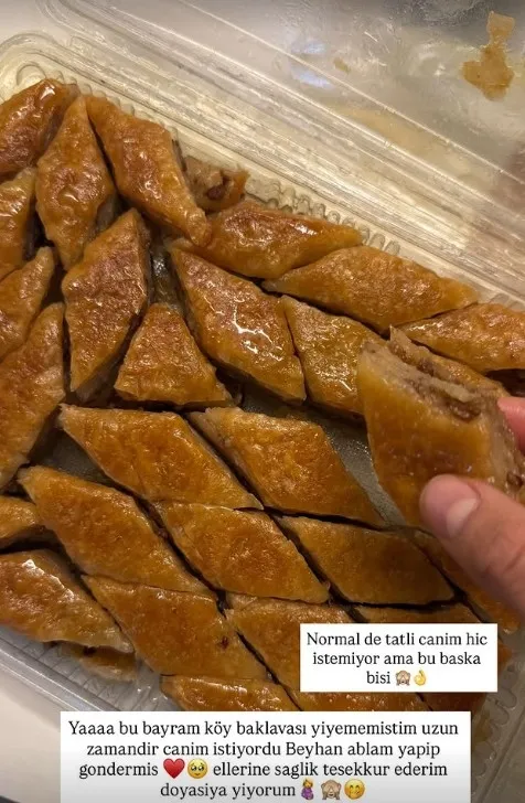 berkayin-esi-ozlem-ada-sahin-baklava-aserdi-o-paylasim-cok-konusuldu-1774696539363.jpg Berkay'ın eşi Özlem Ada Şahin baklava aşerdi! O paylaşım çok konuşuldu-3