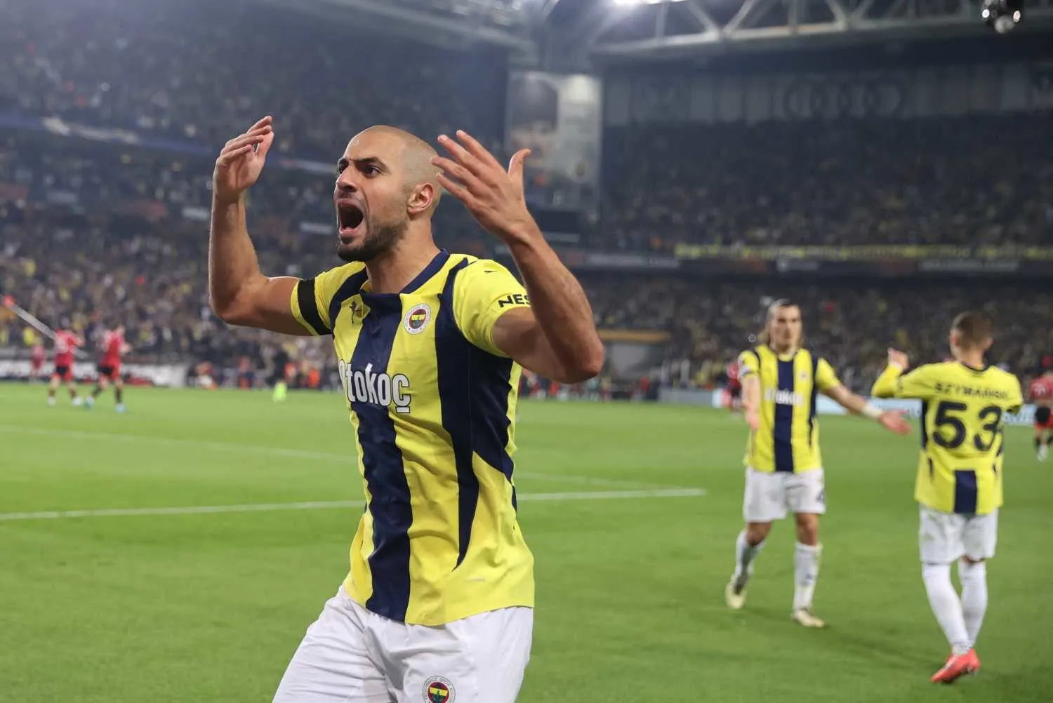 Galatasaray'ın gözdesi Fenerbahçe yolunda! İşte bonservisi - 8