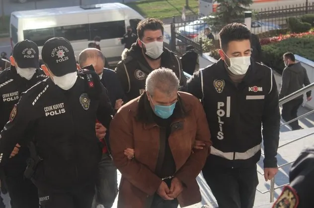 Dağlı Kardeşler ve Pitbull çetesine operasyon! Kılıç, bıçak, pompalı tüfek...