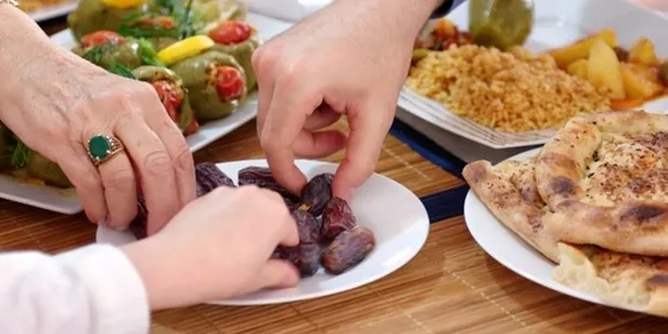 oruc-tutamayanlarin-kefaret-bedeli-2023-diyanet-fidye-oruc-kefareti-miktari-1235102029-gun-oruc-tutmayanlar-ne-1679467949591.jpg DİYANET FİDYE, ORUÇ KEFARETİ miktarı! Oruç tutamayanların kefaret bedeli 2023! 1,2,3,5,10,20,29 gün oruç tutmayanlar ne kadar ödemeli?-5