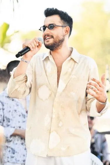 Ünlü şarkıcı Simge konserinde Icardi'yi unutmadı: "Kalbimde yeri ayrı"-7