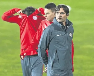 Fener’de 2 aday Cocu & Puel