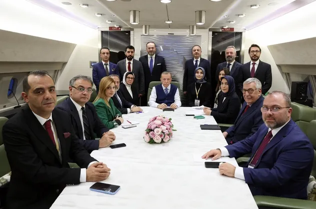 Başkan Erdoğan ABD'li James Jeffrey'nin 'Esad' açıklamasına böyle yanıt verdi: Kiminle, ne zaman, nasıl görüşeceğimi...