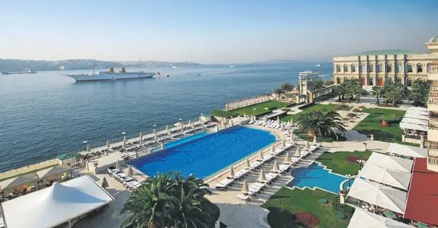 Sosyetenin gözdesi sarayda lahmacun