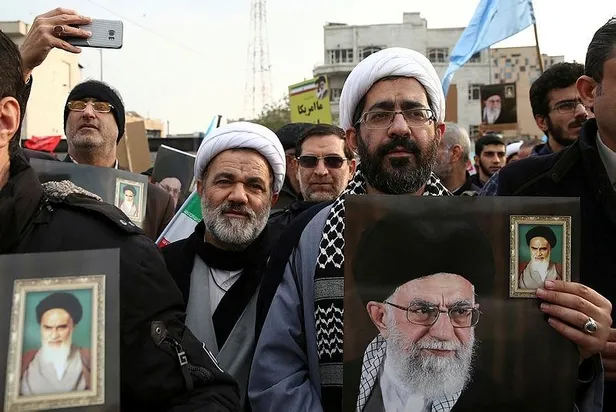 İran'dan benzin zammı protestolarıyla ilgili suçladığı 4 ülkeye tehdit-2