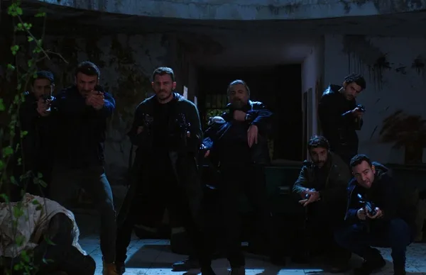 ben-bu-cihana-sigmazam-zirveye-demir-atti-1666800459888.jpg ‘Ben Bu Cihana Sığmazam’ zirveye demir attı!-2