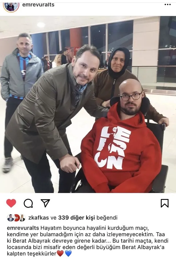 trabzonsporun-sampiyon-oldugu-gecede-berat-albayraktan-yurek-isitan-hareket-stadyuma-giremeyen-engelli-vatanda-1651767208636.jpeg Berat Albayrak şampiyonluk gecesi hayalini gerçekleştirmişti! Trabzonspor taraftarı engelli genç Emre Vural o anları anlattı-3