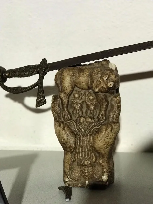 Polis rozeti, tabanca ve kelepçeyle tarihi eser kaçakçılığı-4