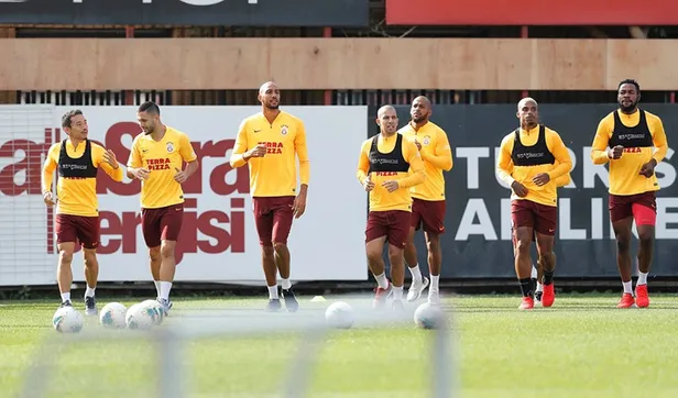 1572355990665.jpg Günler sonra ilk kare! Galatasaray'da Terim ve Falcao...-1