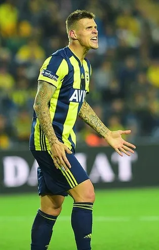 Ne yaptın sen Martin Skrtel!