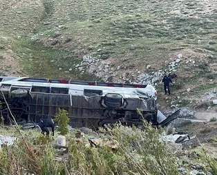 Pes dedirten olay! Niğde'de AK Parti programından dönerken kaza yapan otobüste hayatını kaybeden gençlere nefret kustular!