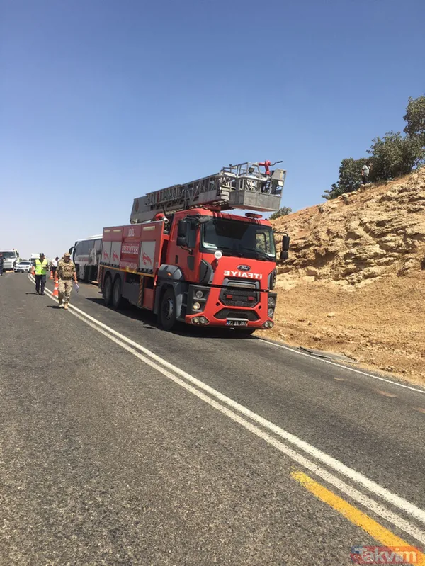 Şırnak'ta yolcu otobüsü ile otomobil kafa kafaya çarpıştı! Merve Öğretmen hayatını kaybetti - 9