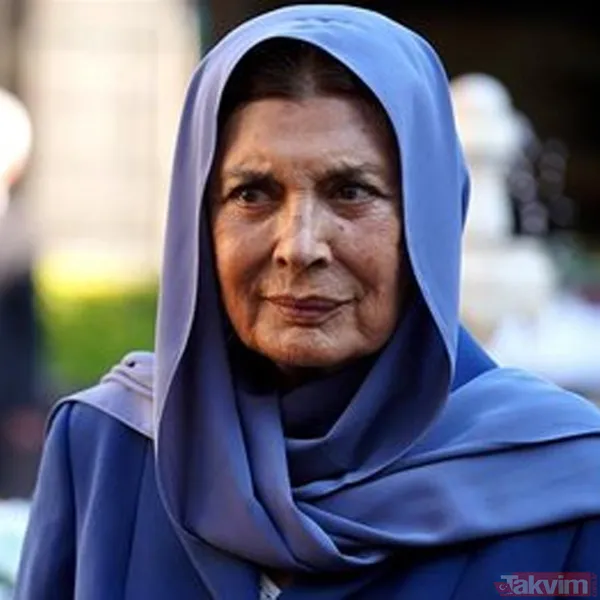 Yalı Çapkını'nın Hattuç Hala'sı Şerif Sezer bakın hangi ünlü oyuncunun annesi çıktı! “Nasıl anlamadık” Çetin Tekindor’un partneri... - 11