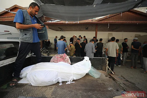 Soykırımcı İsrail Eş-Şati Mülteci Kampı'nı vurdu: Çok sayıda ölü ve yaralı var - 11