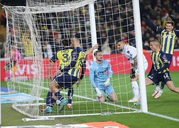 Fenerbahçe, Konyaspor karşısında 2-1’lik galibiyet aldı | MAÇ SONUCU-2