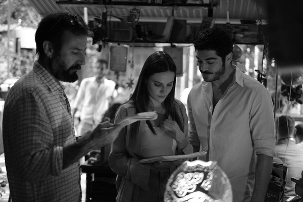 maraslinin-guzel-mahuru-alina-bozdan-duygusal-paylasim-kamera-arkasini-goruntulerini-yayinladi-iyi-ki-diyerek-veda-etti-1626212806993.jpg Maraşlı’nın güzel Mahur’u Alina Boz’dan duygusal paylaşım! Kamera arkasını görüntülerini yayınladı ‘İyi ki’ diyerek veda etti-6