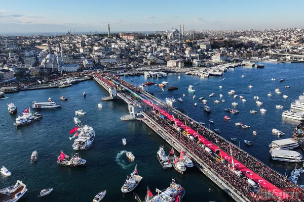 İstanbul’da Filistin’e destek yürüyüşü: Yüz binler Galata Köprüsü’nde buluştu - 34