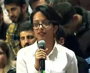 Seçim sonrası CHP deprem bölgesine kin kusmuştu! Gençlik buluşmasında depremzede gençten duygulandıran sözler: Onlar bize oy için yardım etmiş