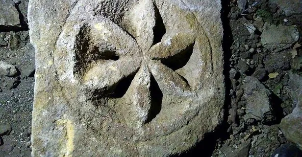 Tapınakçılar koşun! Gümüşhane’de pagan sembolü bulundu