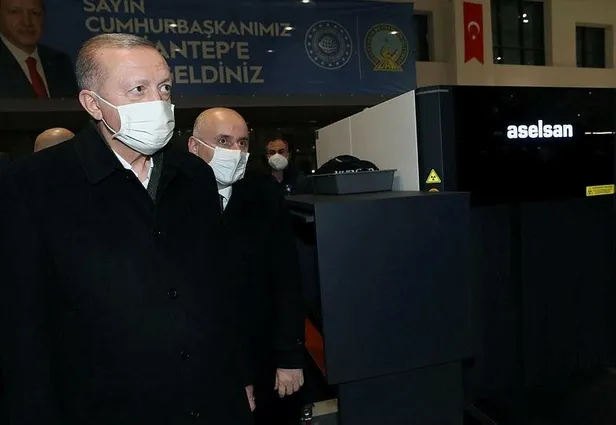 baskan-erdogan-aselsan-uretimi-arin-x-ray-cihazini-inceledi-1640532036682.jpeg Başkan Erdoğan, ASELSAN üretimi ARIN X-ray cihazını inceledi-4