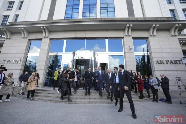 'Özel' kabulün perde arkası! Başkan Erdoğan - Özgür Özel'le ne konuştu? 'Diyalog' mutabakatı... Yapıcı iletişim pozitif iklim - 16