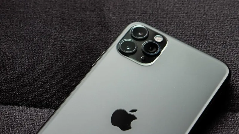 iphone-ve-airpods-modellerine-zam-geldi-guncel-fiyat-listesi-1777977627930.jpg iPhone ve AirPods modellerine zam geldi: Güncel fiyat listesi-2