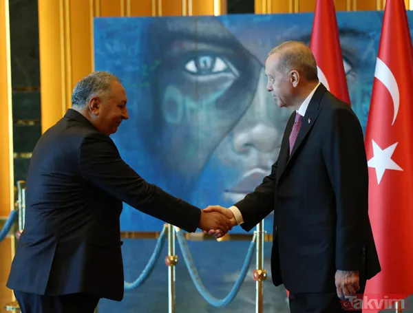 Külliye'de '30 Ağustos' kabulleri! Başkan Erdoğan'dan Türkiye'nin ilk kadın amirali Gökçen Fırat'a: Sen benim hemşehrimdin he? - 35