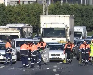 İstanbul’u kilitleyen zincirleme kaza!