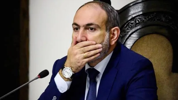 koseye-sikisan-ermenistan-ordusunun-son-caresi-parayla-asker-topluyorlar-1602743280091.jpg Ermenistan ordusu parayla asker topluyor!-4