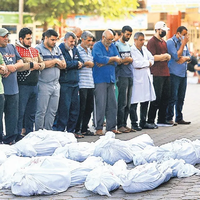 Gazze’de kefen kalmadı