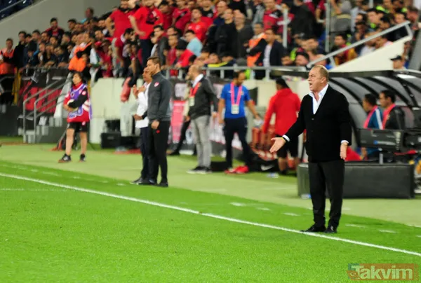 Galatasaray taraftarından Fatih Terim'e büyük tepki: Sorun Levent hocada değilmiş - 47