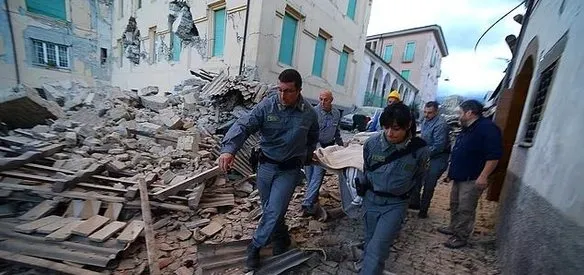 İTALYA'DA 6,2 BÜYÜKLÜĞÜNDE DEPREM MEYDANA GELDİ
