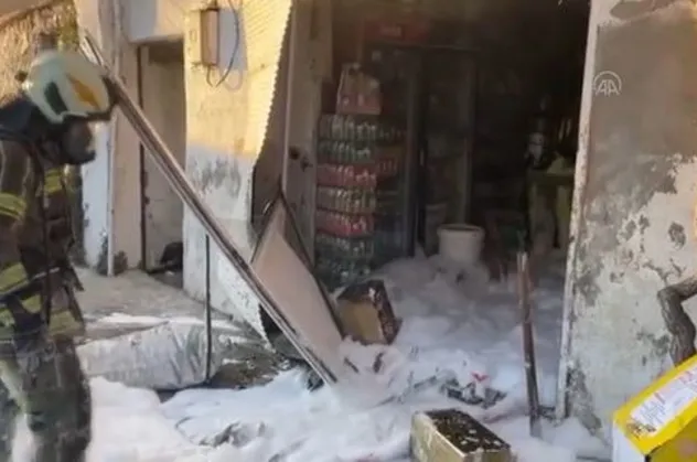 İzmir'de bakkalda patlama: 4 yaralı