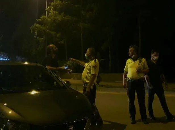 alkollu-surucuden-polise-ilginc-cevap-2-3-bira-icmisim-evime-gidiyorum-yakaladiniz-1626561289249.jpeg Alkollü sürücüden polise ilginç cevap: 2-3 bira içmişim evime gidiyorum, yakaladınız-2