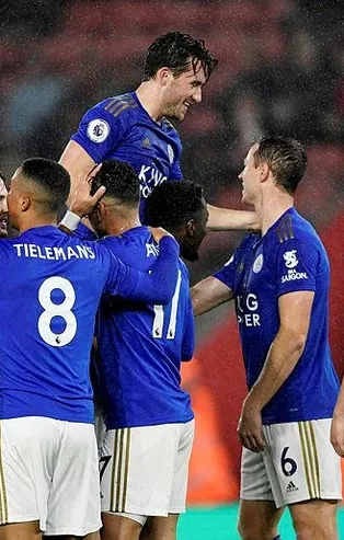 Çağlar Söyüncü'nün takımı Leicester City'den 9 gollü tarihi galibiyet!