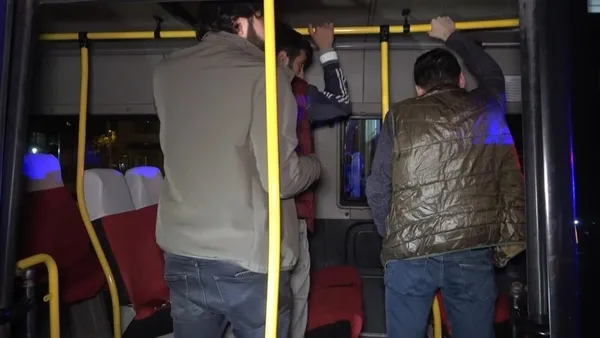 bursada-dur-ihtarina-uymayan-minibusun-soforu-saka-sandim-1666937997398.jpg Bursa'da 'dur' ihtarına uymayan minibüsün şoförü: Şaka sandım-4