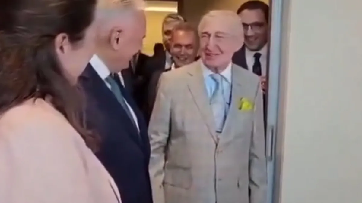 AK Parti'den Rahmi Koç'un Kürt kadınları hedef alan çirkin fıkrasına sert tepki: "Mizah kılıfı ile asla mazur gösterilemez"