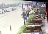 Restoran çıkışı karısını döven adama meydan dayağı! O anlar kamerada