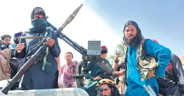 Afganistan'da Taliban tüm büyük vilayet merkezlerinin kontrolünü ele geçirdi