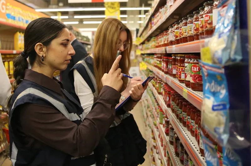 Son dakika: Ticaret Bakanlığı'ndan 81 ilde Ramazan denetimi! Marketlerde fahiş fiyat kontrolü-2