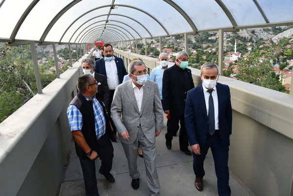 karabukte-3-mahalleyi-birbirine-baglayan-53-metre-yuksekligindeki-kule-asansor-hizmete-acildi-1630665810989.jpg Karabük'te 3 mahalleyi birbirine bağlayan 53 metre yüksekliğindeki kule asansör hizmete açıldı-8