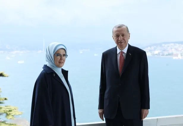baskan-erdogan-topkapi-sarayinda-restorasyonu-tamamlanan-birimlerin-acilisini-yapti-1682006470654.jpeg Başkan Erdoğan, Topkapı Sarayı'nda restorasyonu tamamlanan birimlerin açılışını yaptı-2