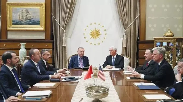 Bakan Çavuşoğlu'ndan eski ABD'li Bakan Pompeo'nun skandal iddialarına sert tepki: "Gerçek dışı bilgiler"-8