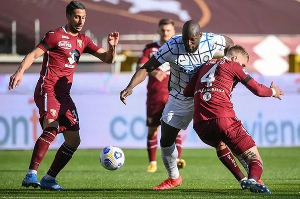 fenerbahcede-surpriz-stoper-harekati-ingiltereden-gelecek-1661864007279.jpg Fenerbahçe'de sürpriz stoper harekatı! İngiltere'den gelecek-3