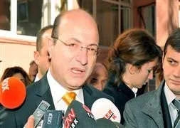 CHP’de İlhan Cihaner istifaları