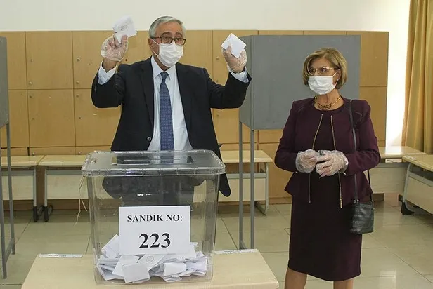 son-dakika-kktcde-ersin-tatarin-onde-oldugu-cumhurbaskanligi-secimleri-2-tura-kaldi-iste-oy-oranlari-1602440576007.jpeg Son dakika: KKTC'de Ersin Tatar'ın önde olduğu cumhurbaşkanlığı seçimleri 2. tura kaldı | İŞTE OY ORANLARI-3