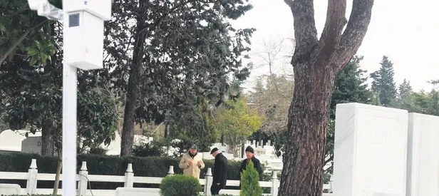 Koç’un mezarına kameralı koruma