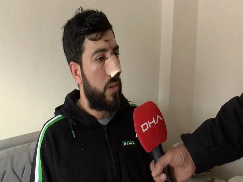 istanbul-eyupsultanda-iett-soforunun-tartistigi-bisikletliye-carpip-kactigi-anlar-kamerada-1766238642327.jpeg İslam Erkul (DHA)