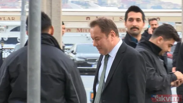 Hakan Ural Dolmabahçe Sarayı’nda gerçekleşen iftardan Başkan Recep Tayyip Erdoğan ile fotoğrafını paylaştı: "Sevmek ayıp mı yahu" - 8